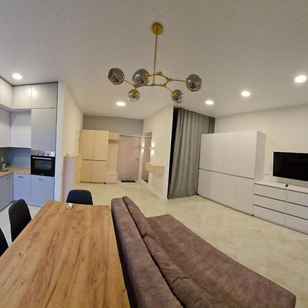 Apartplus - Затишні Апартаменти Dnipro Exterior photo