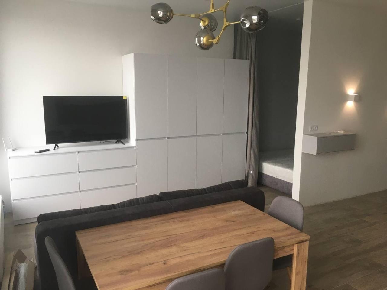 Apartplus - Затишні Апартаменти Dnipro Exterior photo